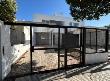 Casa de 6 ambientes, Córdoba · Venta de Dúplex Remodelado a Nuevo en Villa Cabrera