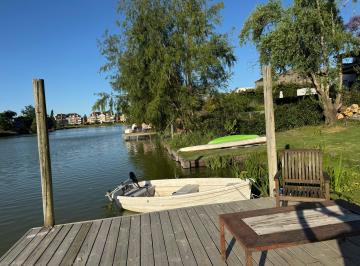 Casa de 5 ambientes, Tigre · Alquiler Verano, Al Agua en Santa Bárbara