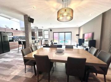 Casa · 181m² · 4 Ambientes · Casa Dúplex en Venta en Villa Luro, Capital Federal, Buenos Aires