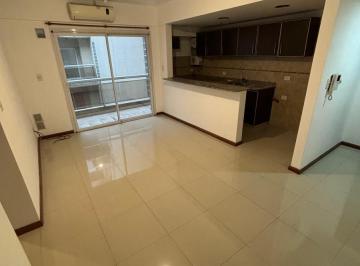 Departamento · 50m² · 2 Ambientes · 1 Cochera · Departamento en Centro (Moreno)