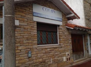 Casa · 180m² · 5 Ambientes · 1 Cochera · Chalet en Venta con Renta Comercial