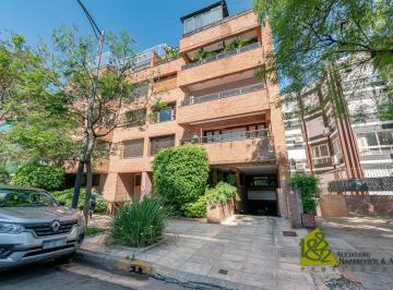Departamento · 400m² · 6 Ambientes · 2 Cocheras · Excelente Dpto. en Barrio Parque de 3 Plantas