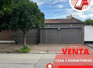 Casa · 200m² · 3 Dormitorios · En Venta Casa 4 Dorm. con Dependencia - Bolivia 300