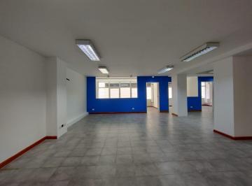 Oficina comercial · 250m² · 7 Ambientes · 1 Cochera · Amplia y Moderna Oficina en Chacarita