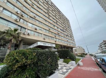 Departamento · 45m² · 2 Ambientes · Apartamento 1 1/2 Dorm - Punta del Este