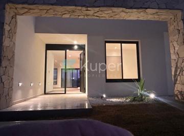 Casa · 181m² · 5 Ambientes · 2 Cocheras · Venta Casa 3 Dorm. con Pileta en San Pablo, Pilar, G. B. a. Zona Norte