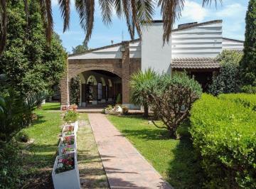 Quinta vacacional · 500m² · 4 Ambientes · 5 Cocheras · Venta Casa Quinta con Salón de Eventos en Gral Rodriguez