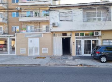 Bodega-Galpón · 119m² · Galpón Al Cotrafrente de 119 M.2 con Entrada Para Vehículo