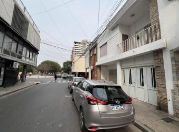 Casa · 104m² · 7 Ambientes · 1 Cochera · Venta Casa Santa Fe