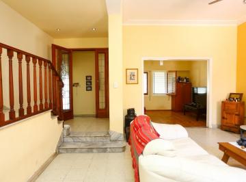 Casa · 232m² · 7 Ambientes · 1 Cochera · Venta Casa Santa Fe - Siete Jefes a m de Boulevard Galvez y La Costanera