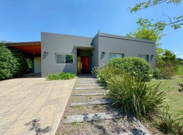 Casa · 1058m² · 5 Ambientes · 1 Cochera · Casa en Venta en El Barrio El Campo Fincas Exclusivas Cardales