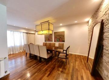 Casa · 450m² · 5 Dormitorios · 4 Cocheras · Casa en Temperley Oeste