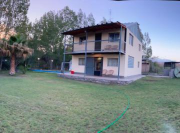 Quinta vacacional de 6 ambientes, El Carrizal · Casa de Dos Plantas en El Carrizal.