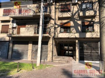 Departamento · 80m² · 3 Ambientes · 2 Cocheras · Departamento en 2do Piso - Asensor - 2 Cocheras - Baulera - 2 Dorm. - Vende Gabriel Suarez