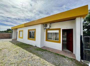 Departamento · 48m² · 3 Ambientes · 1 Cochera · Apartamento en Real de San Carlos en Venta de 2 Dorm. en Complejo "Las Marias"