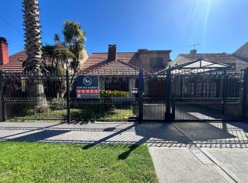 Casa de 4 ambientes, Mar del Plata · Chalet de Categoría 4 Ambientes con Gran Quincho