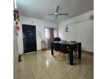 Casa · 53m² · 4 Ambientes · Casa de Frente Zona Colegio Las Oblatas