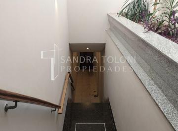 Oficina comercial · 65m² · Oficina / Consultorio Profesional con Patio