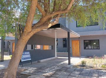 Casa · 150m² · 4 Ambientes · La Calandria Duplex 3 Dorm