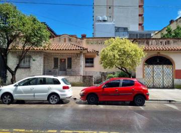 Casa de 4 ambientes, Quilmes · Casa Antigua con 2 Lotes de Terreno de 506 m² Aprox.