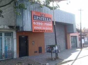 Bodega-Galpón · 220m² · Galpón de Losa 220 m² Cub, - 2 Baños - Oficina - Patio - Haedo