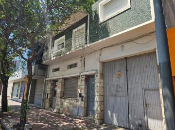 Casa de 8 ambientes, Córdoba · Importante Inmueble Inmueble Para Edificar Sobre Esquiu