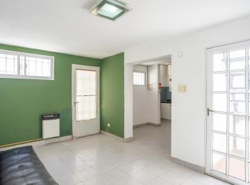 Casa · 60m² · 4 Ambientes · Venta Casa de Pasillo 1 Dormitorio Comodin Terraza