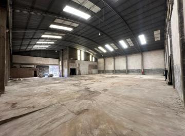Depósito · 1000m² · Depósito - Galpón de 1000 m². en Piñeyro - Alquiler
