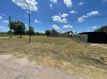 Terreno · 302m² · Oportunidad: Terreno en Venta en Barrio Los Pinos 2 300 m²