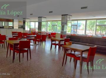 Local comercial · 1000m² · Importante Local en Alquiler