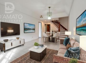 PH · 128m² · 5 Ambientes · 1 Cochera · PH en Mataderos
