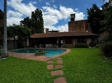 Casa · 83m² · 2 Ambientes · 2 Cocheras · Casa Venta 2 Ambientes Gran Jardin