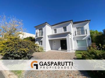 Casa de 5 ambientes, Escobar · Casa en Venta en San Lucas con Pileta! Oportunidad