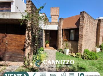 Casa de 4 ambientes, Córdoba · Casa en Venta! Colinas del Cerro, 3 Dorm. a 300 m de Roque Funes