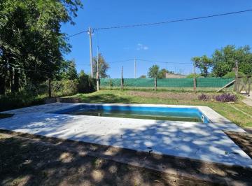 Casa · 44m² · 1 Ambiente · 4 Cocheras · Cabaña con Pileta, en Lote Arbolado de 1.017 m²