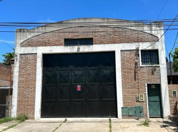 Bodega-Galpón · 325m² · 4 Ambientes · Galpón con Vivienda en El Centro de Belén de Escobar