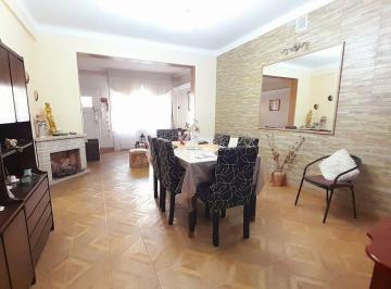 PH · 126m² · 4 Ambientes · 1 Cochera · Florida Mitre - PH 4 Amb Al Frente en Planta Baja con Patio y Garaje.