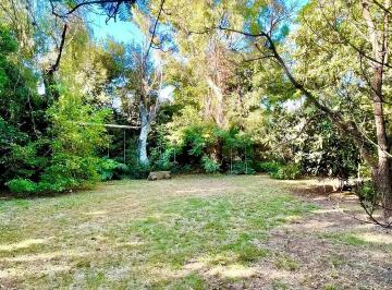 Casa de 5 ambientes, Almirante Brown · Casa en Venta 5 Ambientes en Burzaco - Lote 1200 m² - Cochera y Fondo Libre Arbolado