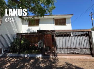 Casa · 200m² · 4 Ambientes · 3 Cocheras · Chalet en Venta en Remedios de Escalada