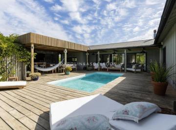 Foto1 · Casa en Venta de 3 Dorm. + Dependencia en Club del Mar, José Ignacio