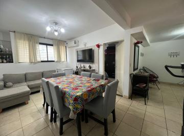Departamento · 67m² · 3 Ambientes · Departamento 3 Ambientes con Patio en Venta