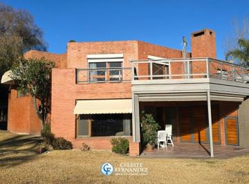 PH de 6 ambientes, Villa Carlos Paz · PH en Venta de Categoría. Bahía Escondida
