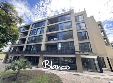 Local comercial · 52m² · Local en Venta en 46 Plaza, Pilar, G. B. a. Zona Norte