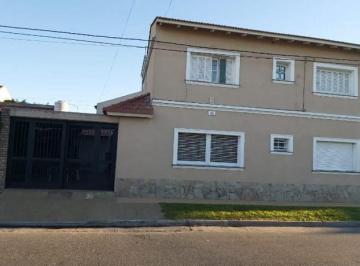 Casa · 180m² · 4 Ambientes · 1 Cochera · Casa en Venta Ringulet