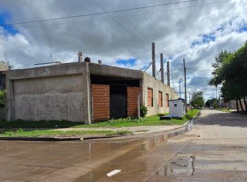 Local comercial de 5 ambientes, Esteban Echeverría · Local a Terminar