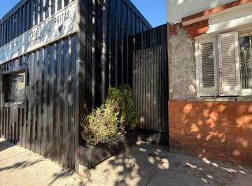 Local comercial · 130m² · 3 Ambientes · Local y Casa 3 Ambienes en Block