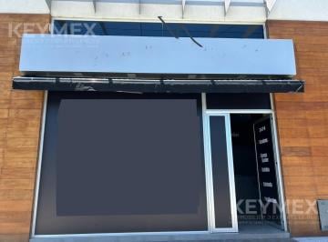 Local comercial · 81m² · 1 Cochera · Local en Canning