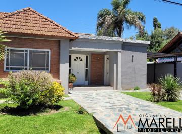 Casa de 4 ambientes, General Rodríguez · Casa en Venta en Country Las Lajas!