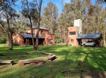 Casa · 144m² · 3 Ambientes · Espectacular Casa en 5 Montes