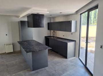 Casa · 204m² · Casa en Lar de Vieytes, Ady Chacras de Coria